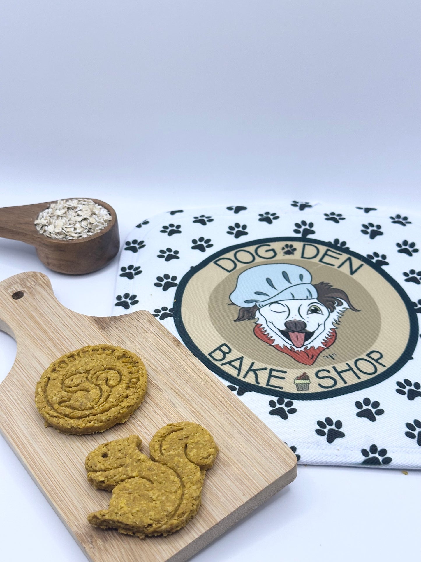 Squirrel Patrol Dog Treats 2 1/8”