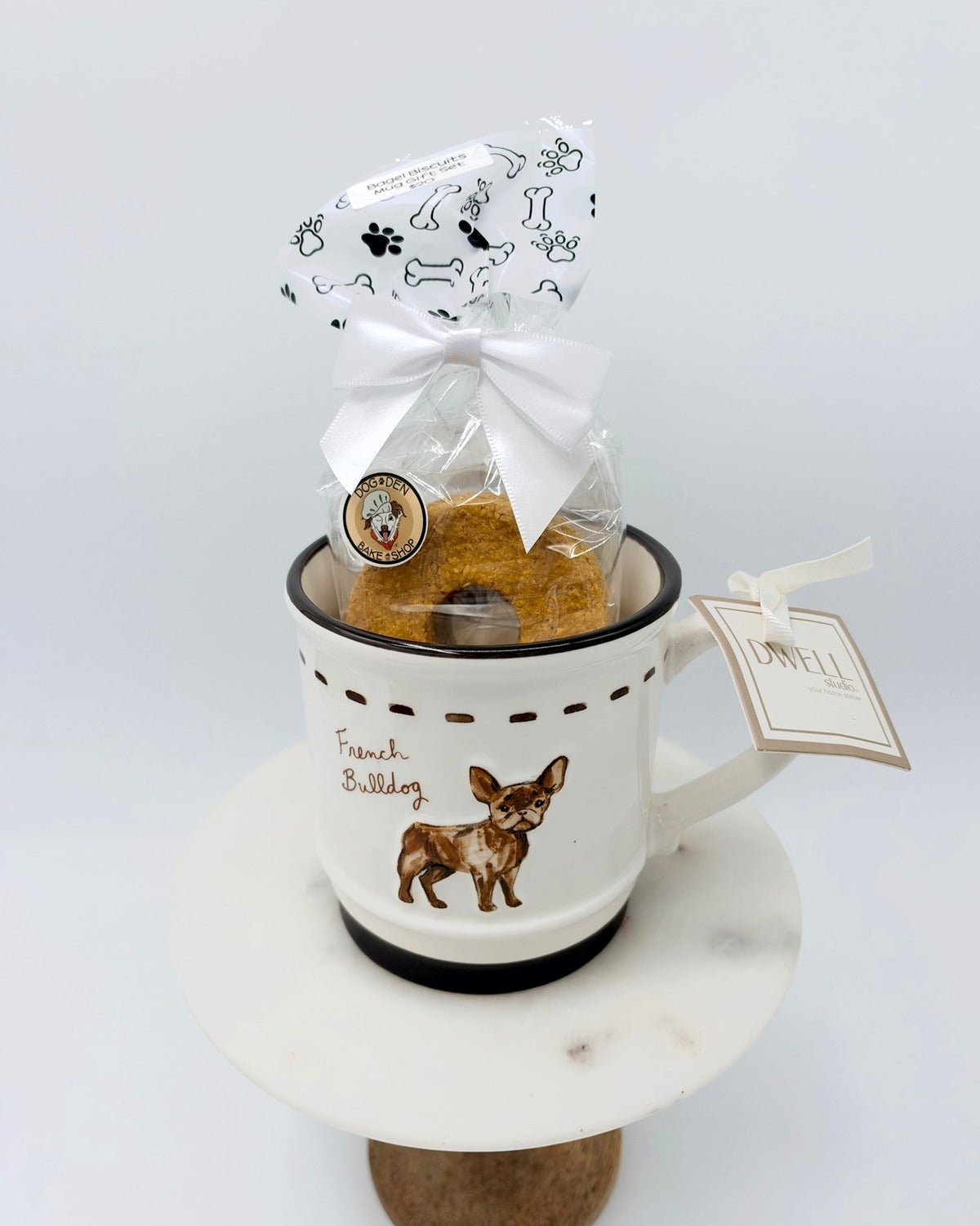 Bagel Biscuits Mug Gift Set angled